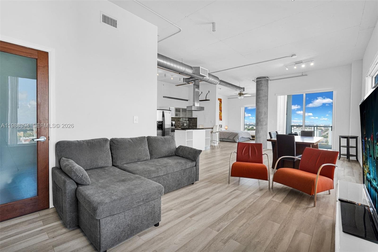 10 SW South River Dr # 1615, Miami FL 33130 — 7