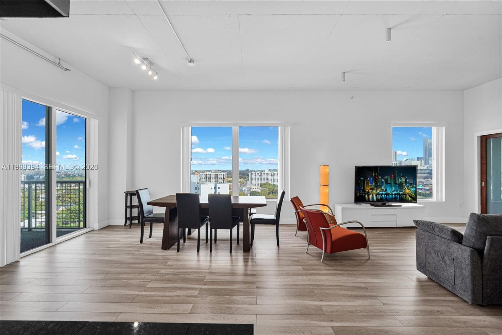 10 SW South River Dr # 1615, Miami FL 33130 — 3