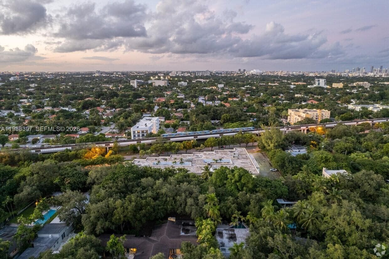 2000 S Dixie Hwy # 200, Miami FL 33133 — 2