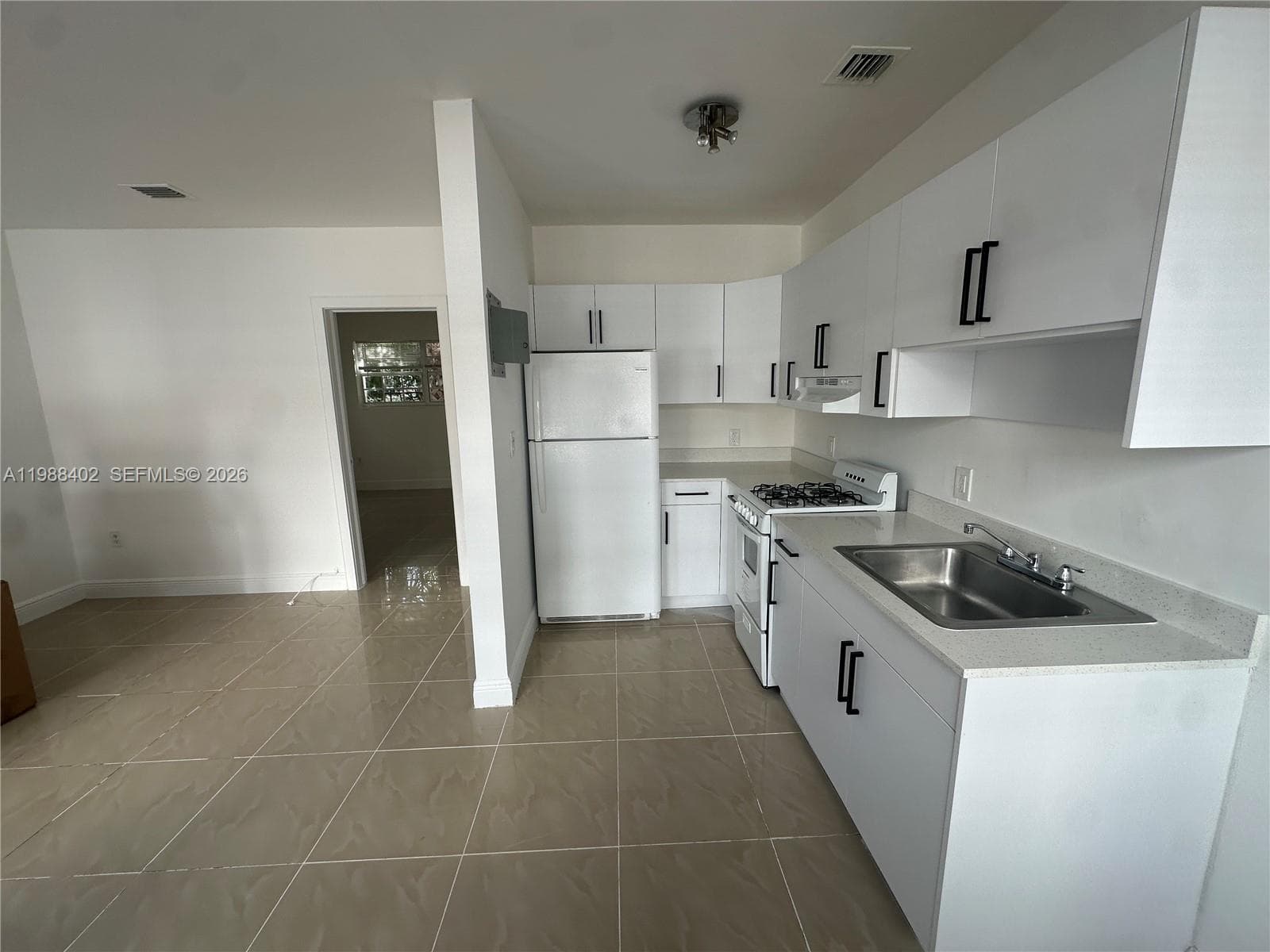 740 84th St # 3, Miami Beach FL 33141 — 4