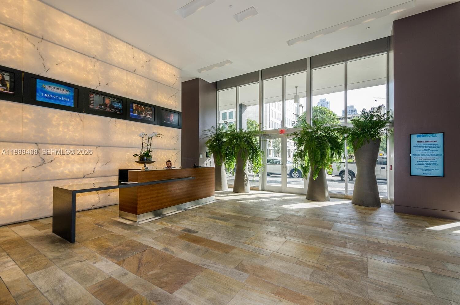 55 SE 6th St # 4200, Miami FL 33131 — 17