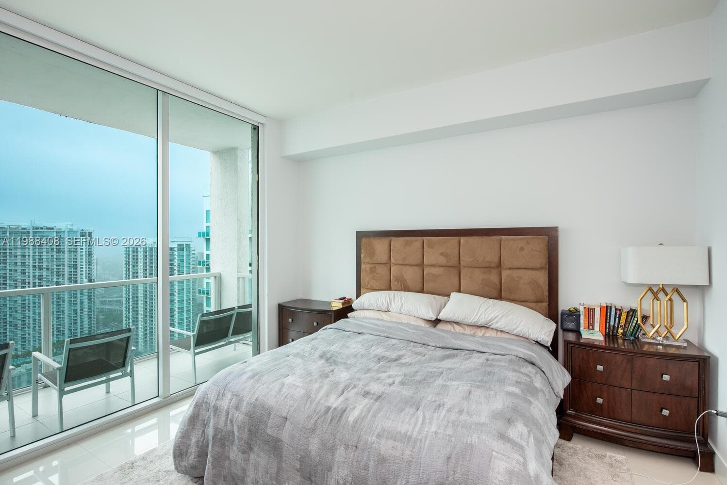 55 SE 6th St # 4200, Miami FL 33131 — 12