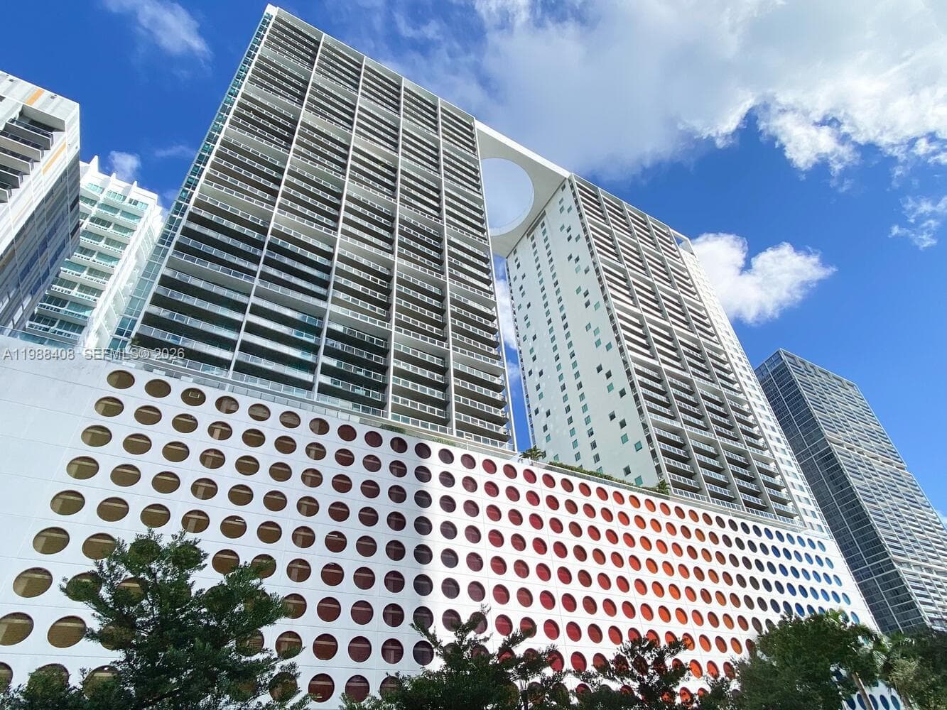 55 SE 6th St # 4200, Miami FL 33131 — 21