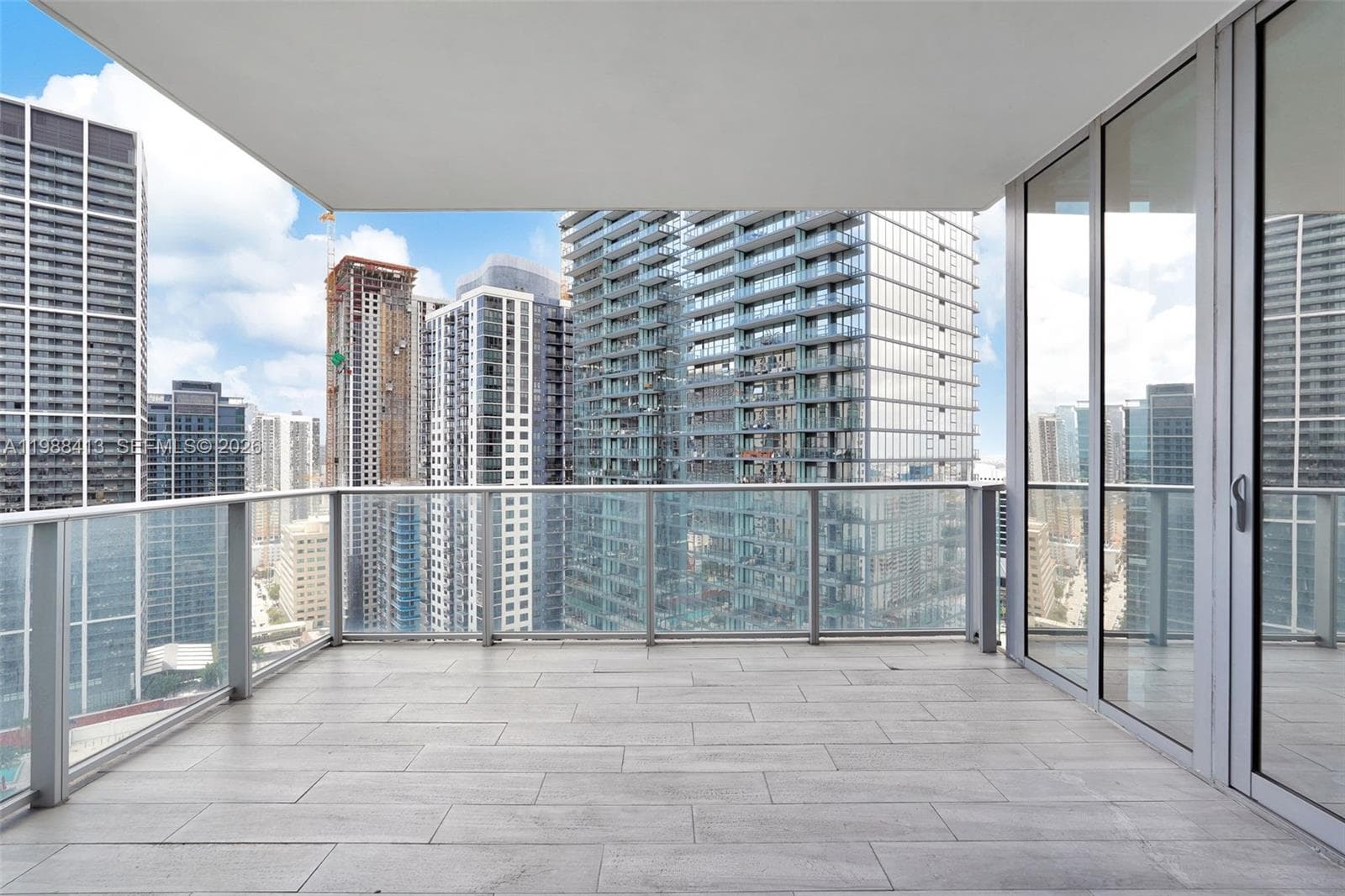 851 NE 1st Ave # 2912, Miami FL 33132 — 32