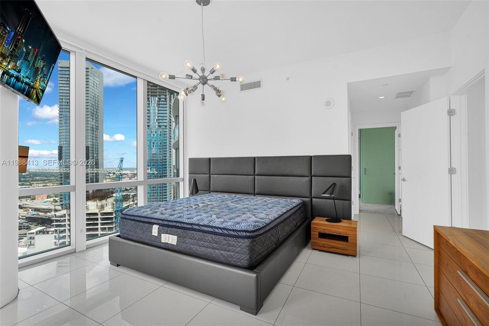 851 NE 1st Ave # 2912, Miami FL 33132 — 20