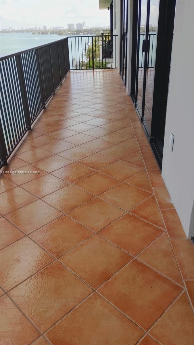 801 N Venetian Dr # 1103, Miami FL 33139 — 43