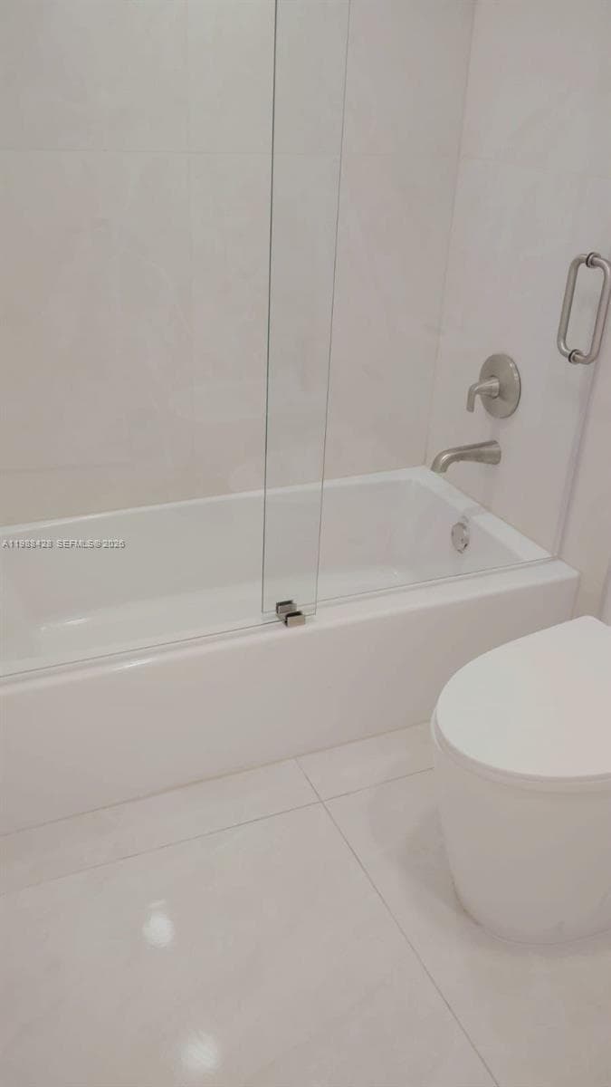 801 N Venetian Dr # 1103, Miami FL 33139 — 26