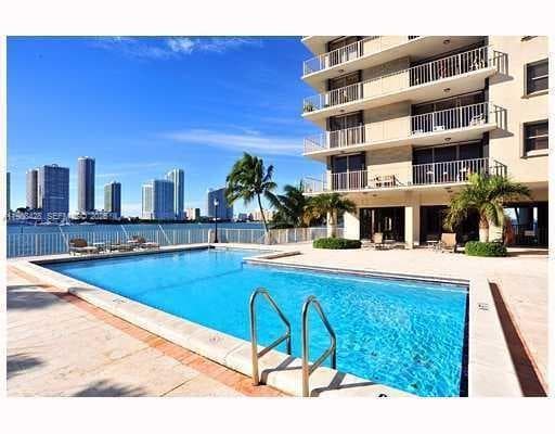 801 N Venetian Dr # 1103, Miami FL 33139 — 7