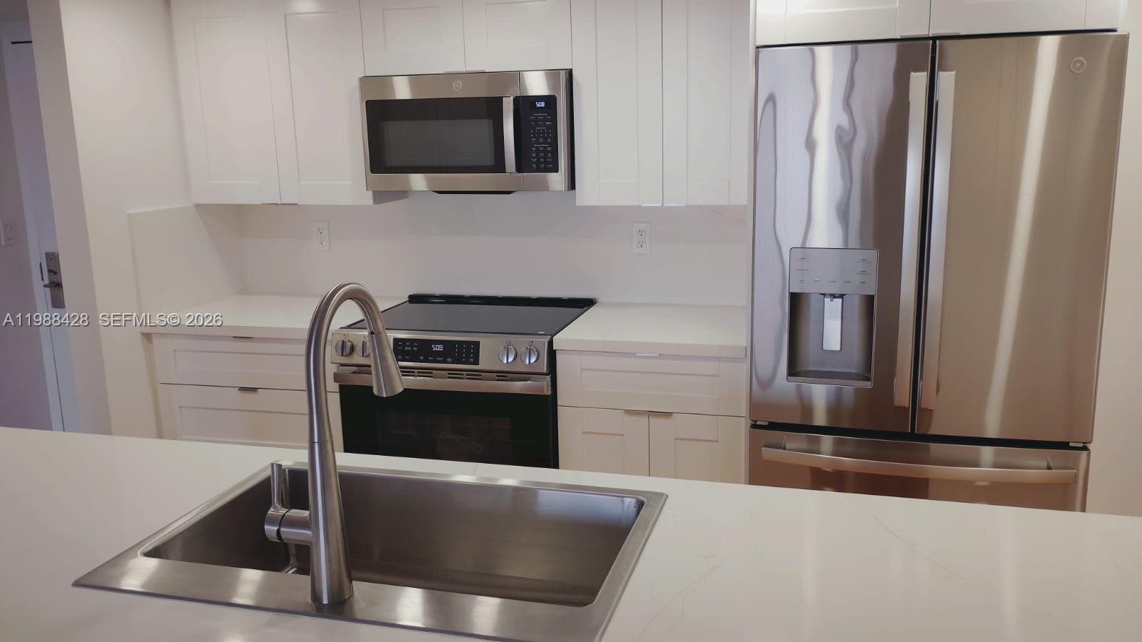 801 N Venetian Dr # 1103, Miami FL 33139 — 18