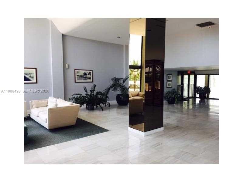 801 N Venetian Dr # 1103, Miami FL 33139 — 29