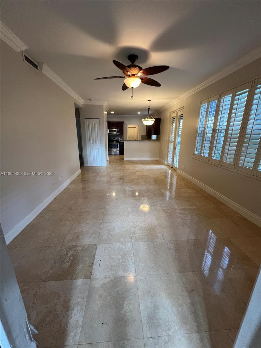 481 Menendez Ave # 9, Coral Gables FL 33146 — 2