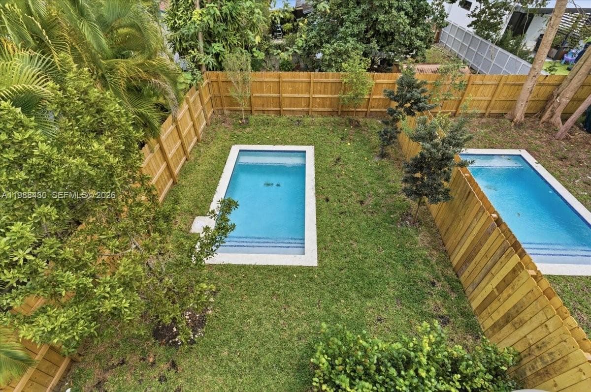 2925 SW 36th Ave, Miami FL 33133 — 52