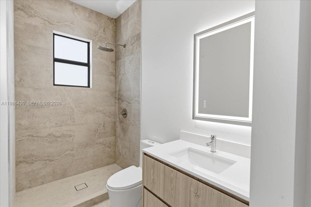 2925 SW 36th Ave, Miami FL 33133 — 37