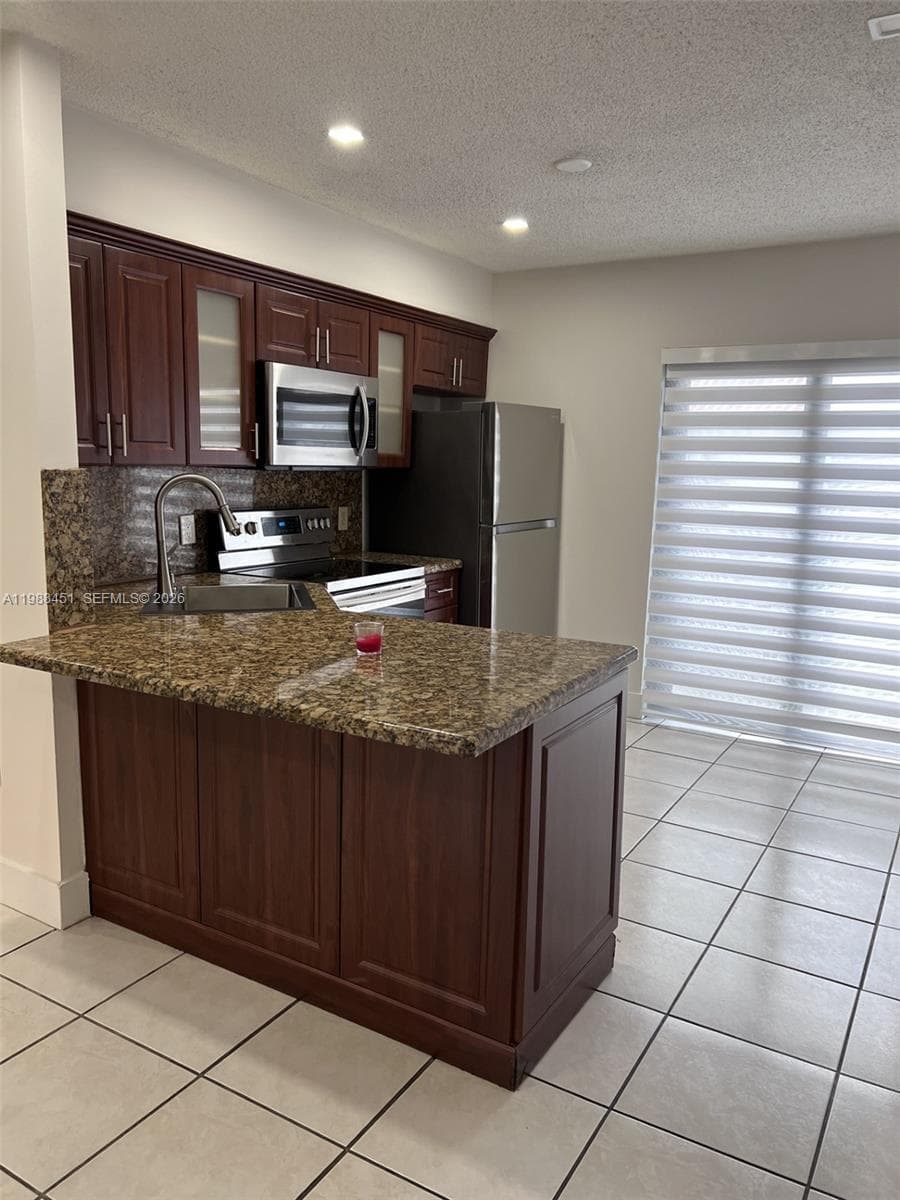 5480 W 21st Ct # 404, Hialeah FL 33016 — 3