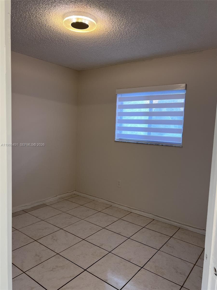 5480 W 21st Ct # 404, Hialeah FL 33016 — 8