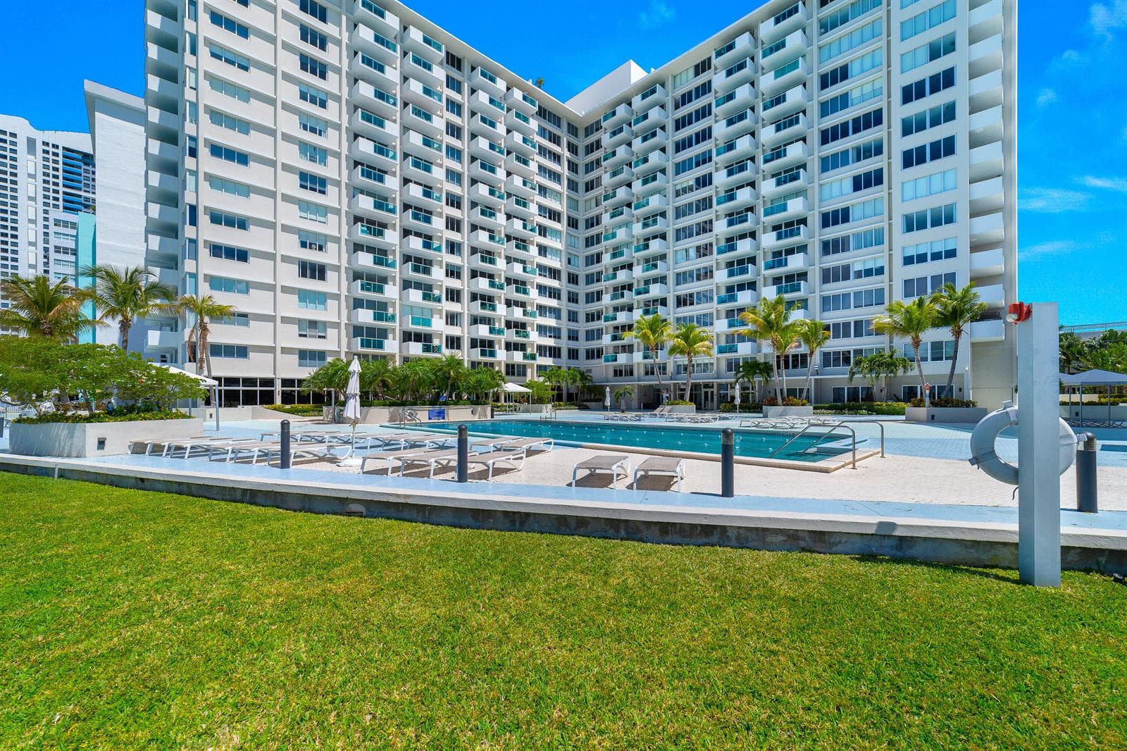 1200 West Avenue # 316, Miami Beach FL 33139 — 52