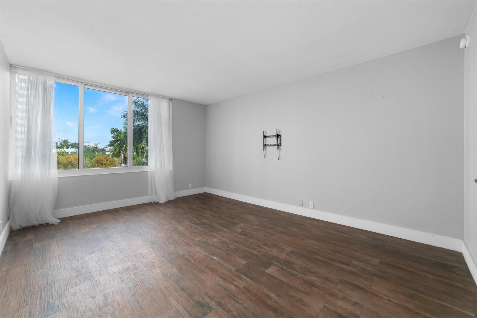 1200 West Avenue # 316, Miami Beach FL 33139 — 21
