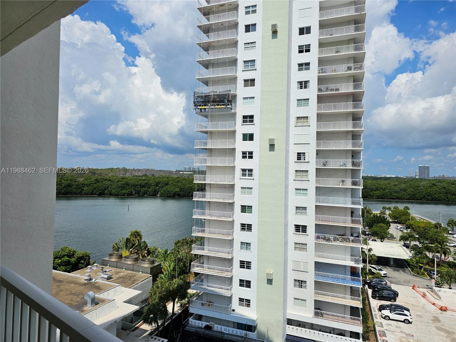300 Bayview Dr # 905, Sunny Isles Beach FL 33160 — 16