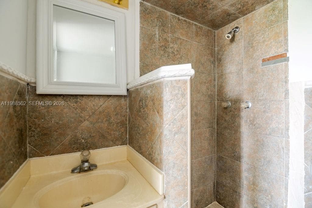 1990 Marseille Dr # 402, Miami Beach FL 33141 — 22