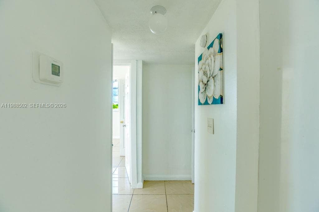 1990 Marseille Dr # 402, Miami Beach FL 33141 — 20