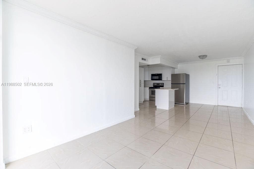 1990 Marseille Dr # 402, Miami Beach FL 33141 — 14