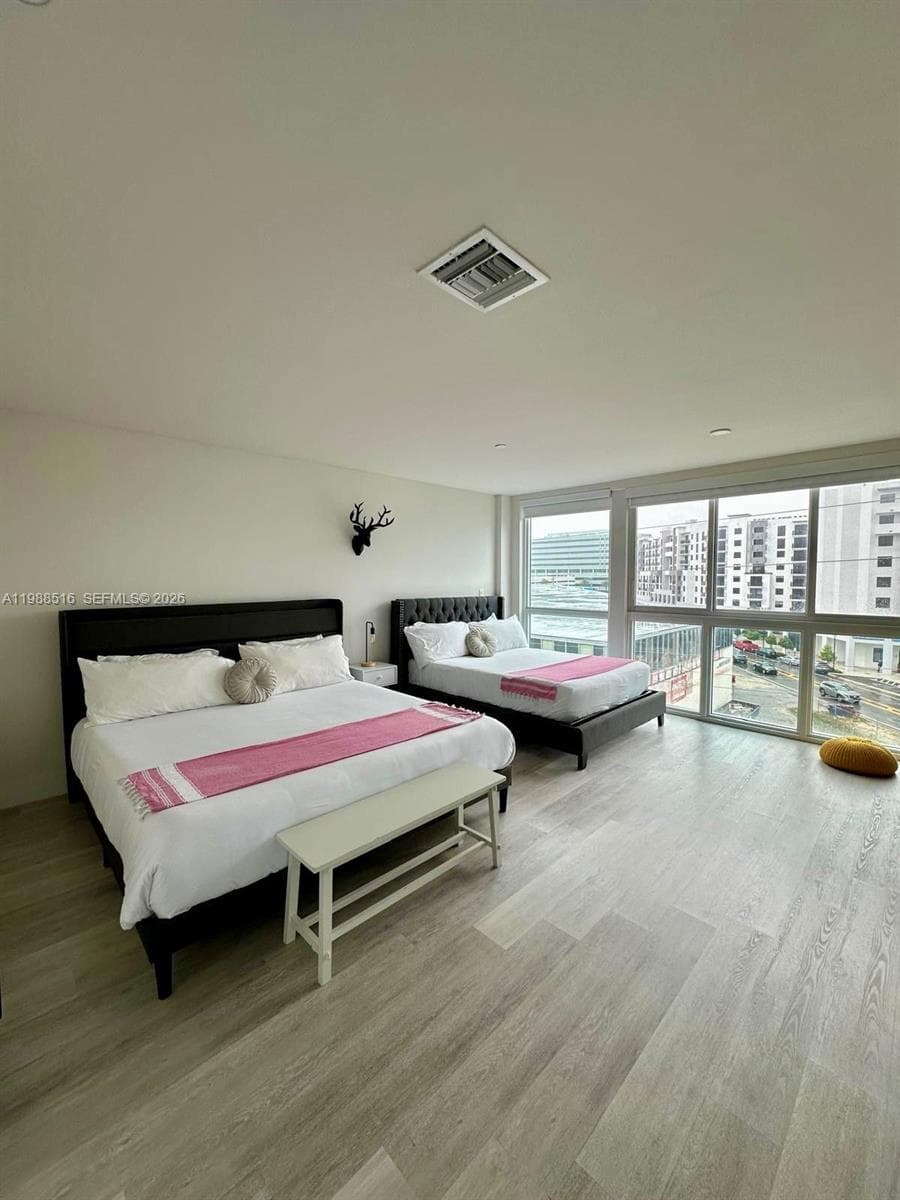 19380 NE 26th Ave # 305, Miami FL 33180 — 6