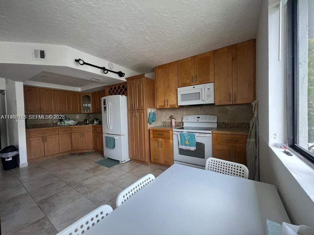 8215 SW 152nd Ave # 418, Miami FL 33193 — 6