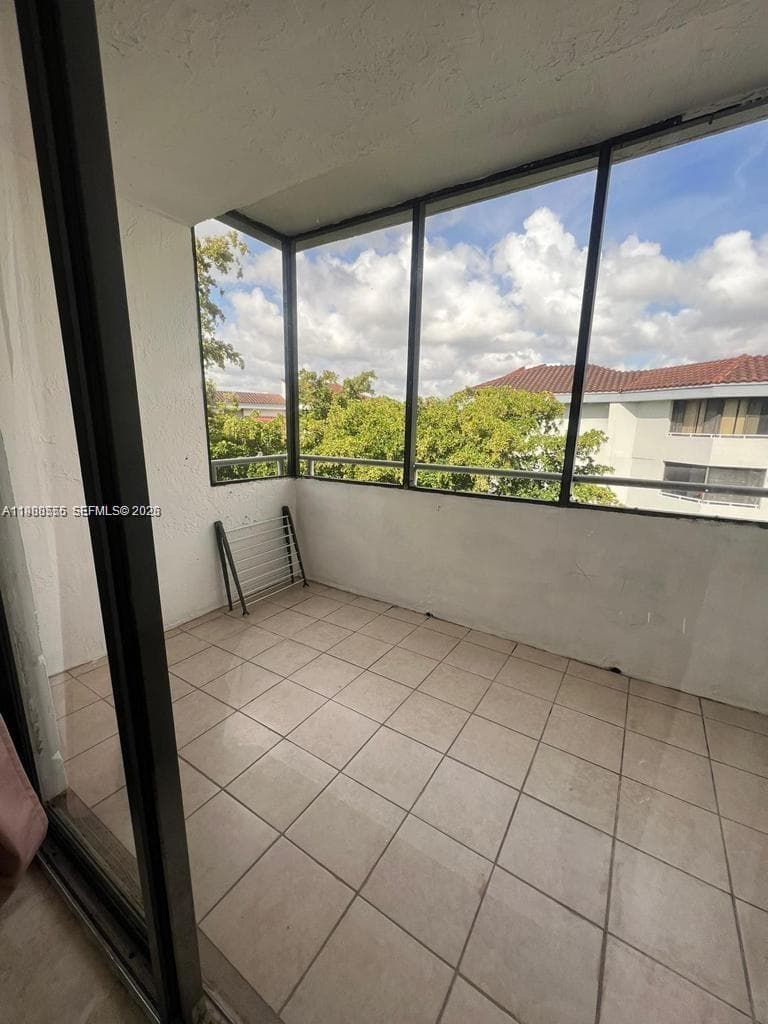 8215 SW 152nd Ave # 418, Miami FL 33193 — 9
