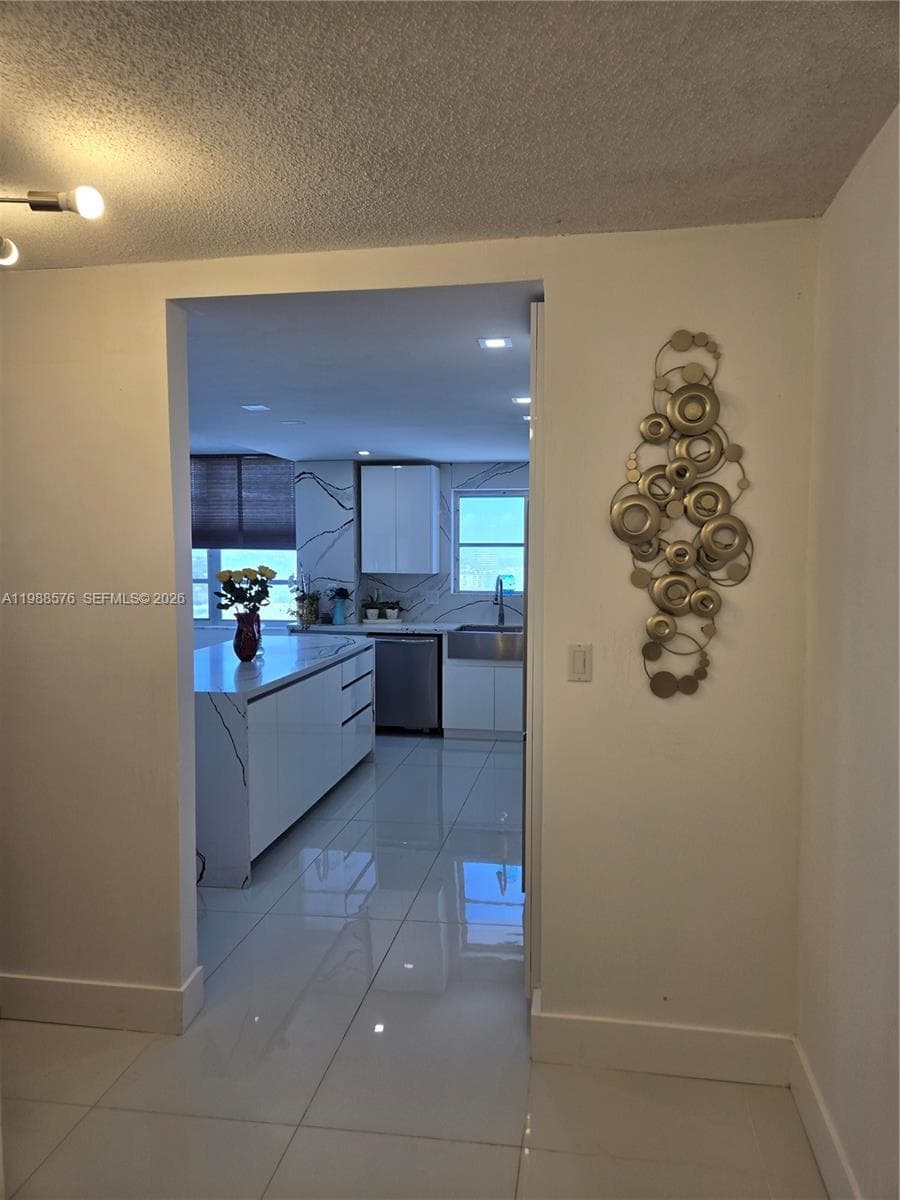 2750 NE 183rd St # T, Aventura FL 33160 — 7