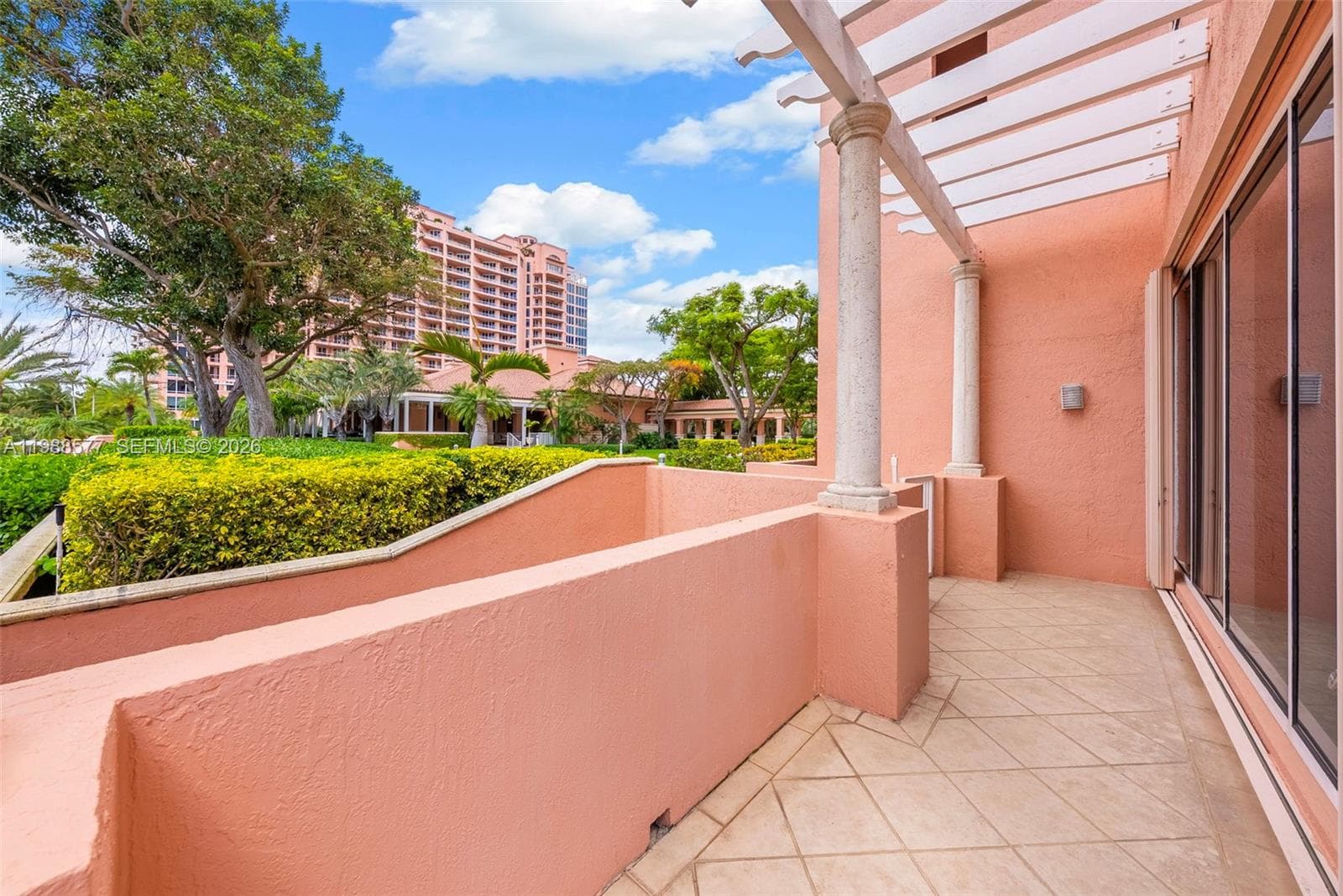 10 Edgewater Dr, Coral Gables FL 33133 — 57