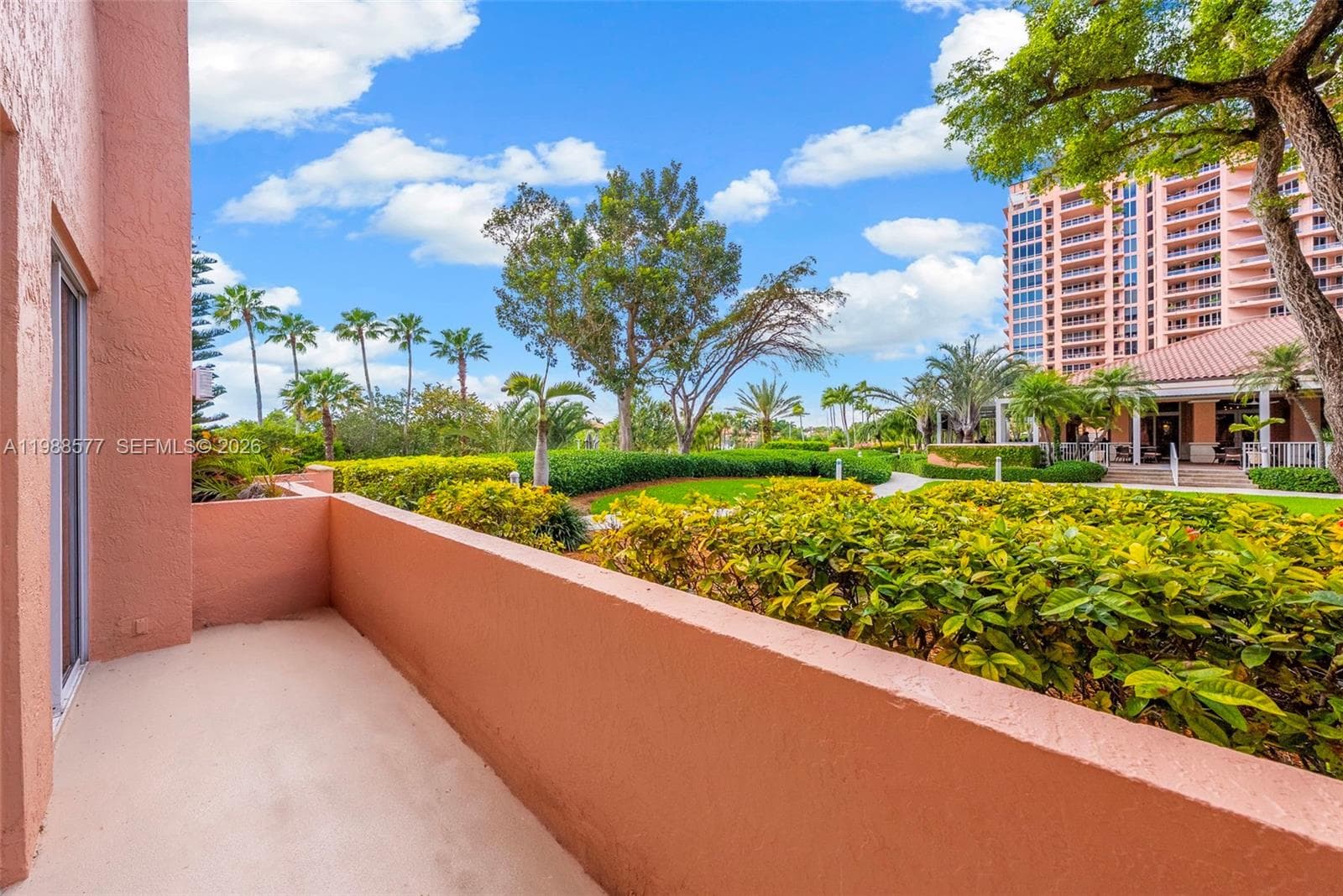 10 Edgewater Dr, Coral Gables FL 33133 — 58