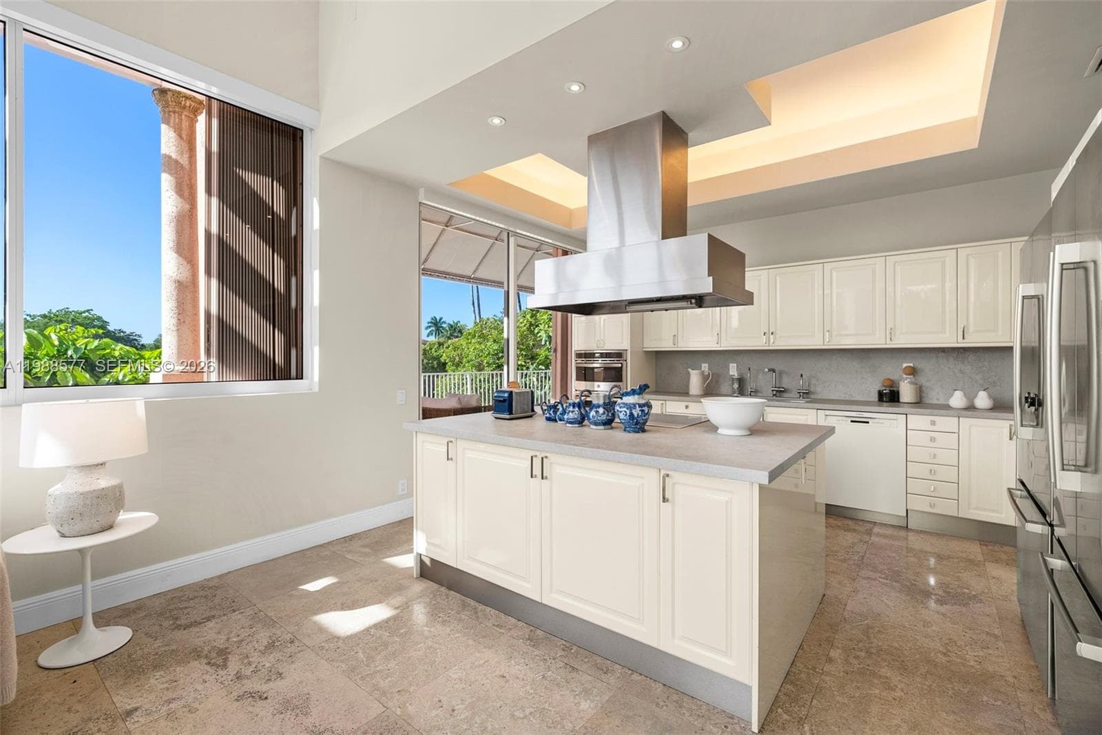 10 Edgewater Dr, Coral Gables FL 33133 — 21