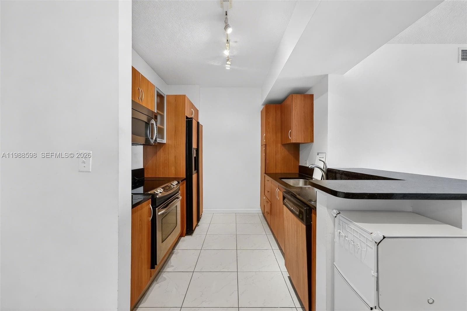 18800 NE 29th Ave # 904, Aventura FL 33180 — 5