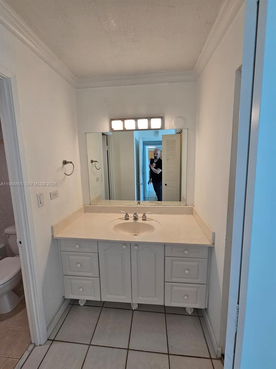 7135 Collins Ave # 1821, Miami Beach FL 33141 — 16