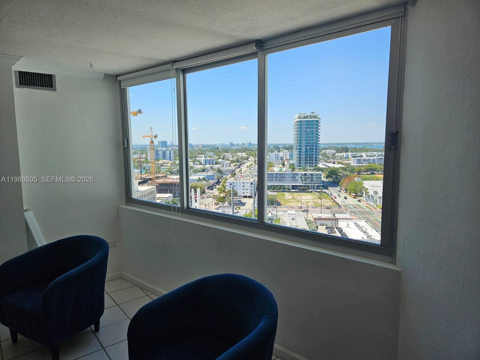 7135 Collins Ave # 1821, Miami Beach FL 33141 — 11
