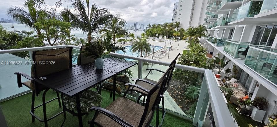 1000 West Ave # 214, Miami Beach FL 33139 — 2