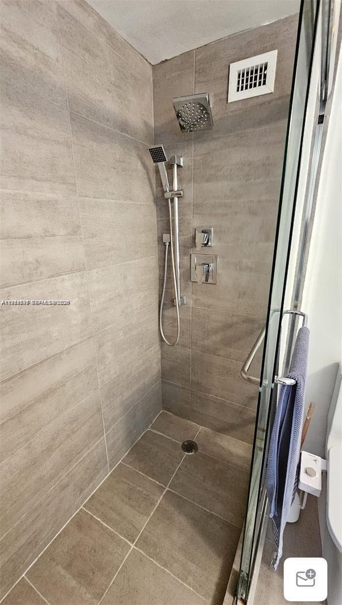 1000 West Ave # 214, Miami Beach FL 33139 — 17