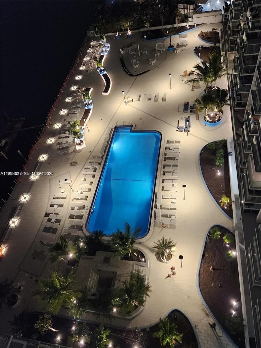1000 West Ave # 214, Miami Beach FL 33139 — 24