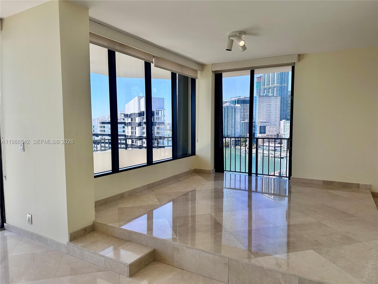 520 Brickell Key Dr # A2015, Miami FL 33131 — 10