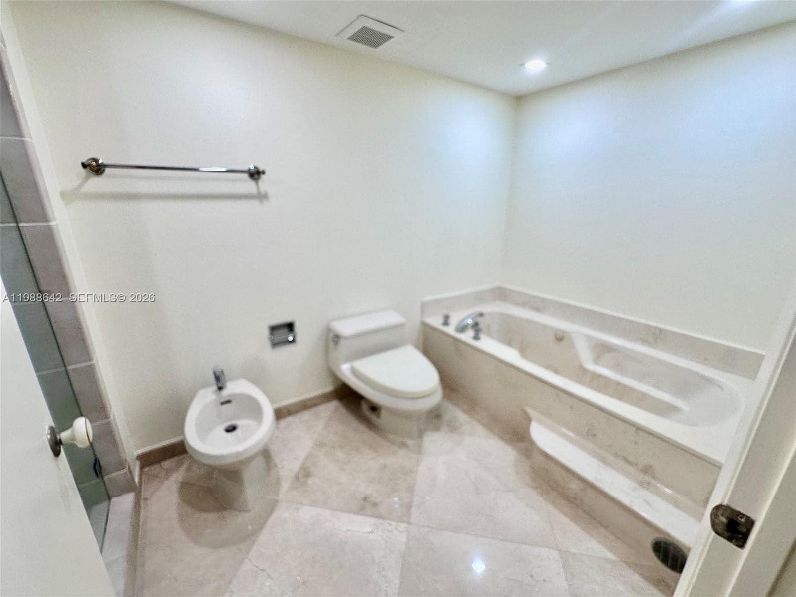 520 Brickell Key Dr # A2015, Miami FL 33131 — 15