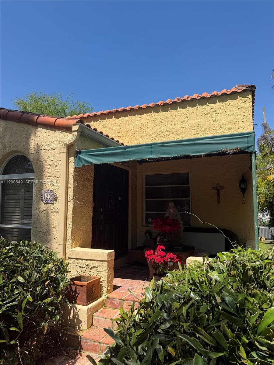 1209 Mariana Ave, Coral Gables FL 33134 — 8