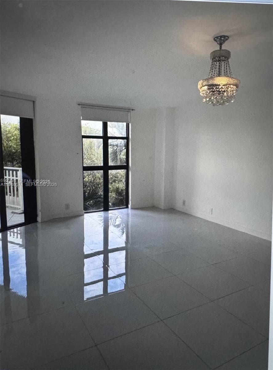 4000 Towerside Ter # 609, Miami FL 33138 — 2