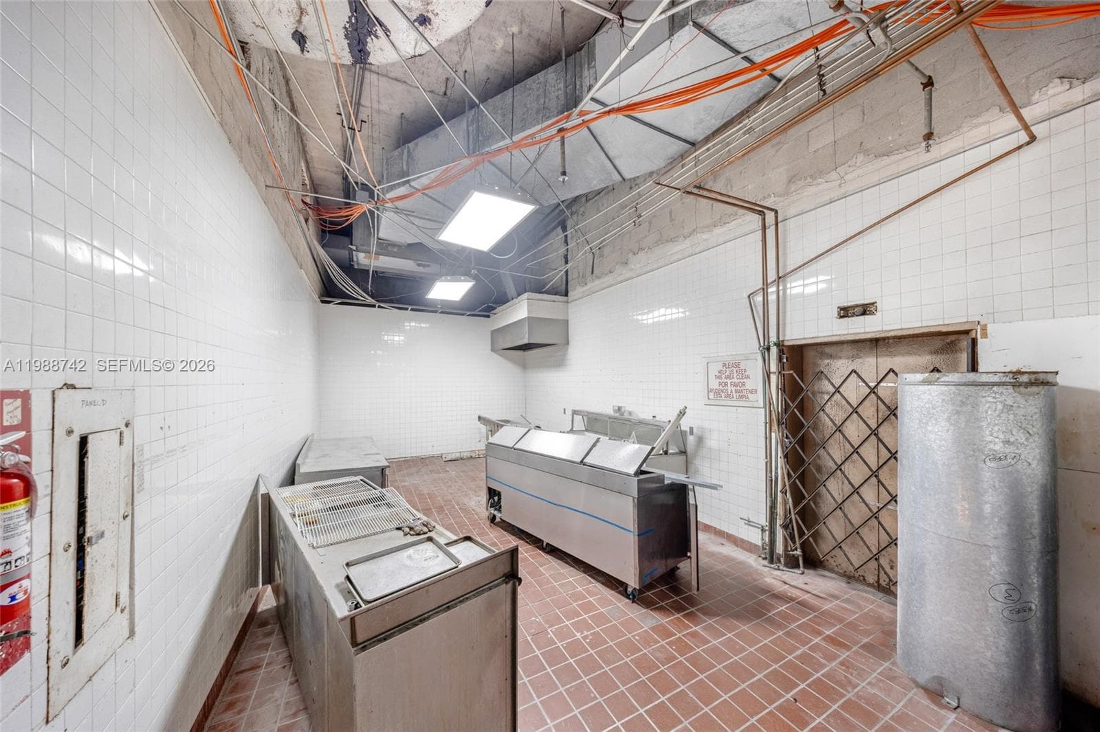 5445 Collins Ave, Miami Beach FL 33140 — 19