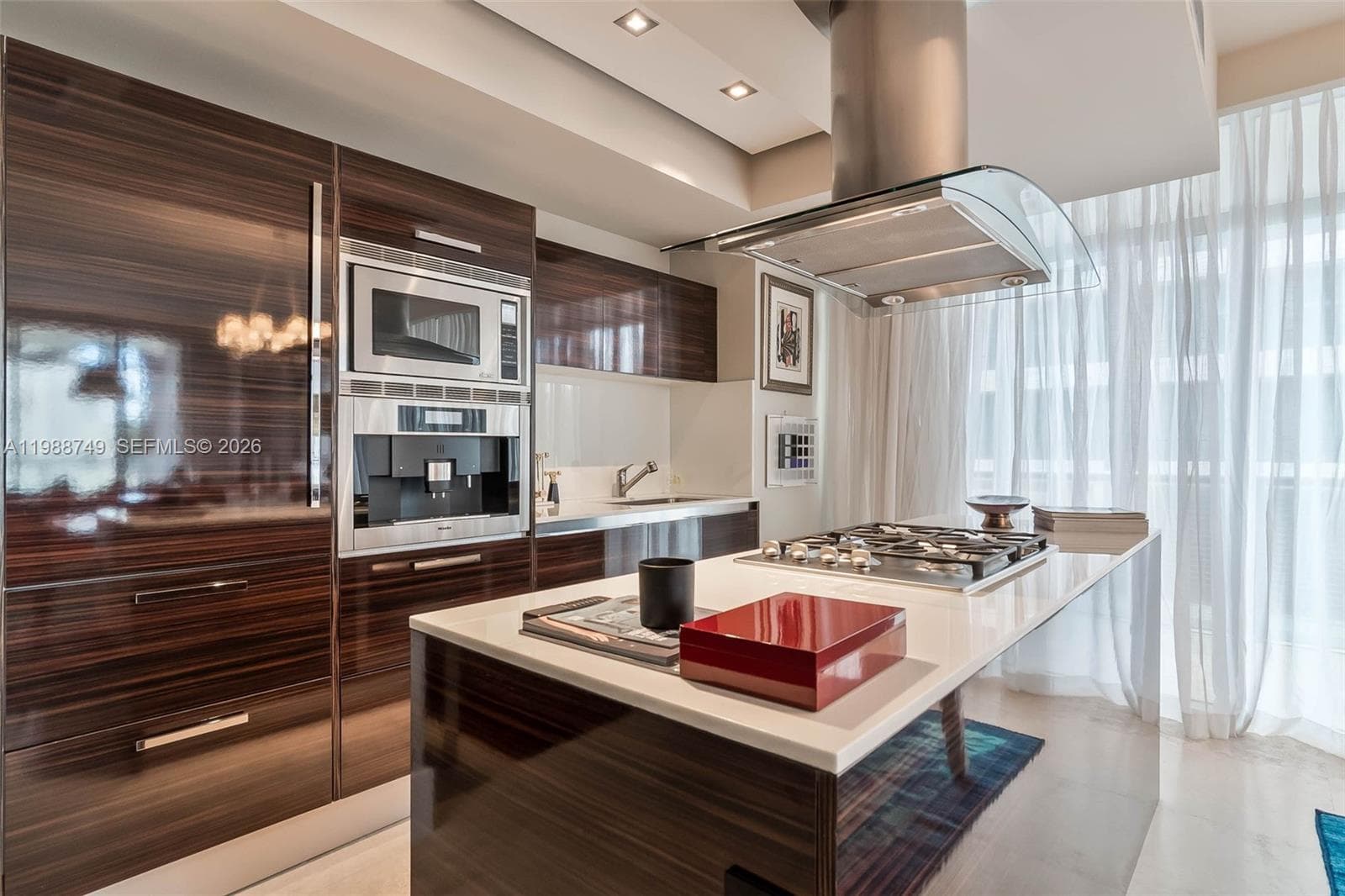 3737 Collins Ave # 203, Miami Beach FL 33140 — 5