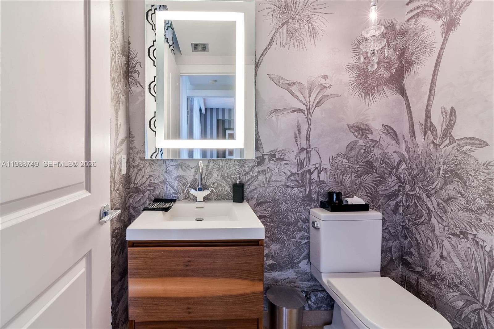 3737 Collins Ave # 203, Miami Beach FL 33140 — 20