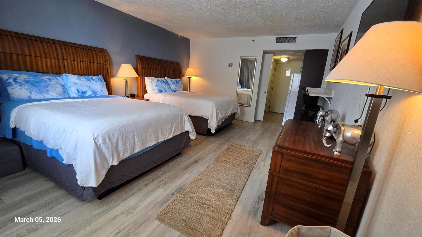 19201 Collins Avenue # 105, Sunny Isles Beach FL 33160 — 2