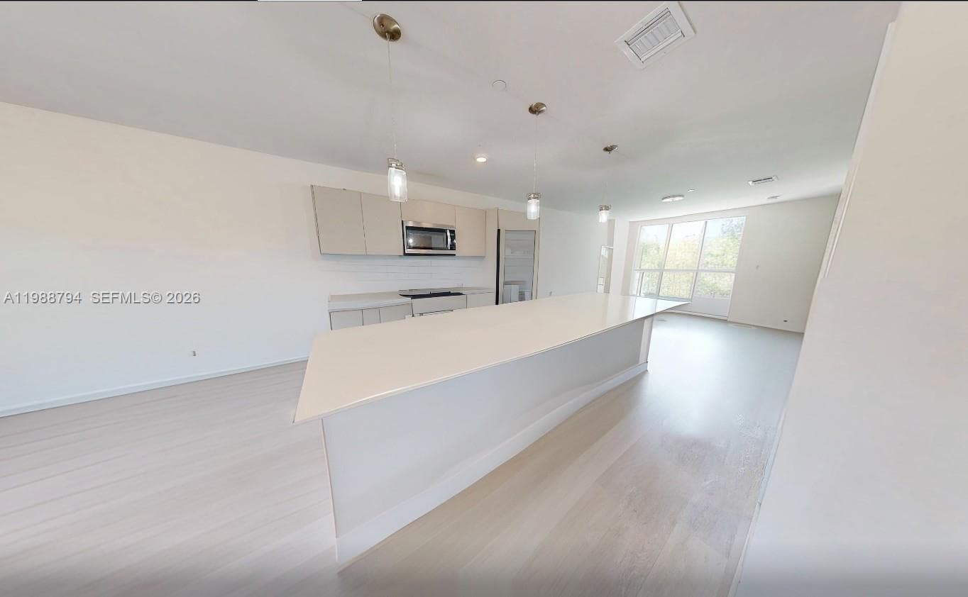 2505 NE 193rd St # 4208, Miami FL 33180 — 8