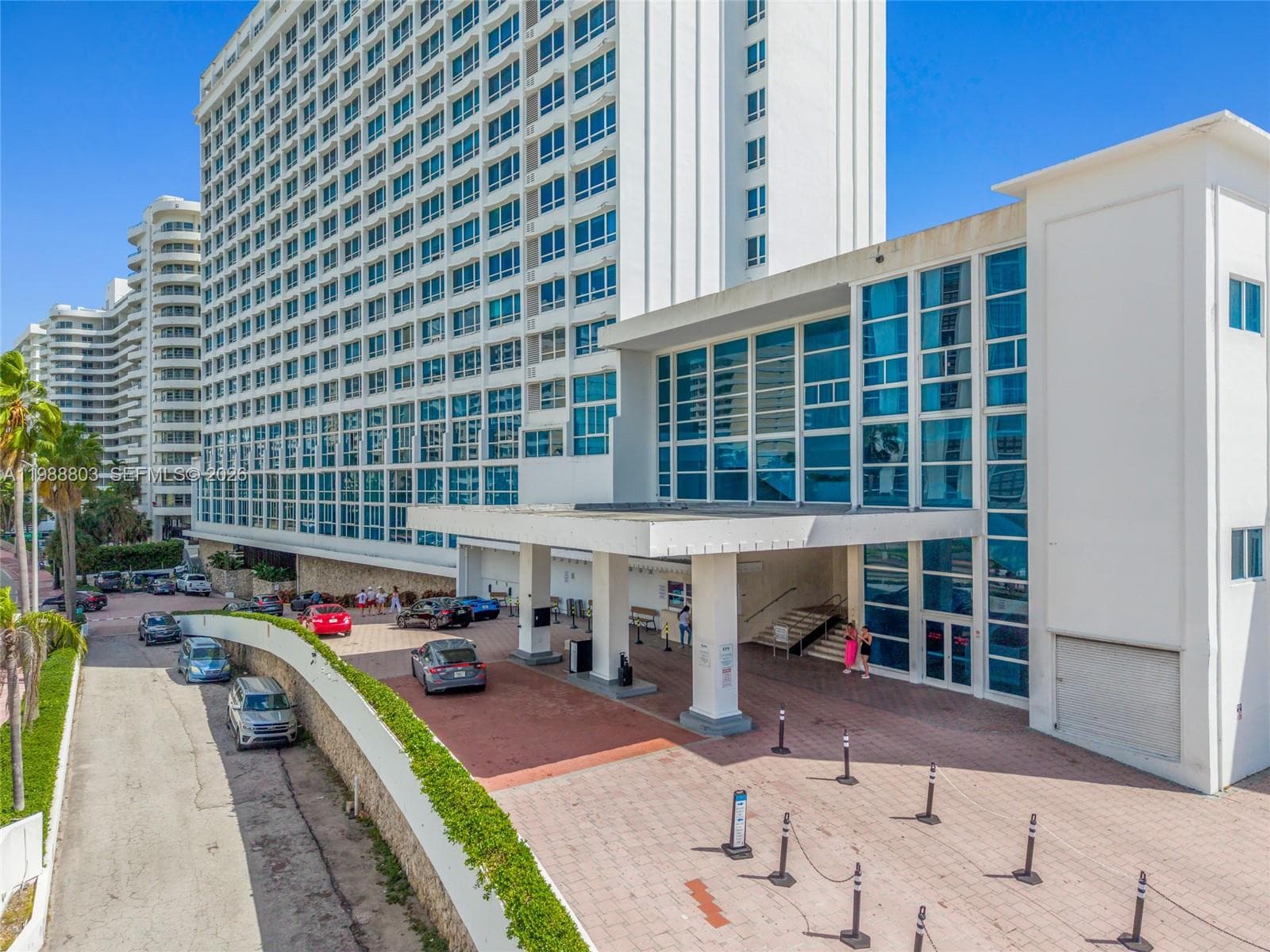5445 Collins Ave, Miami Beach FL 33140 — 21