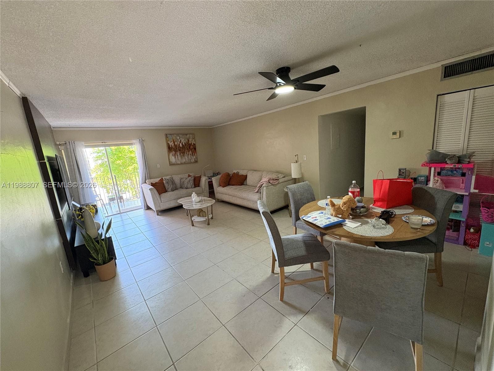 1950 W 56th St # 2309D, Hialeah FL 33012 — 3