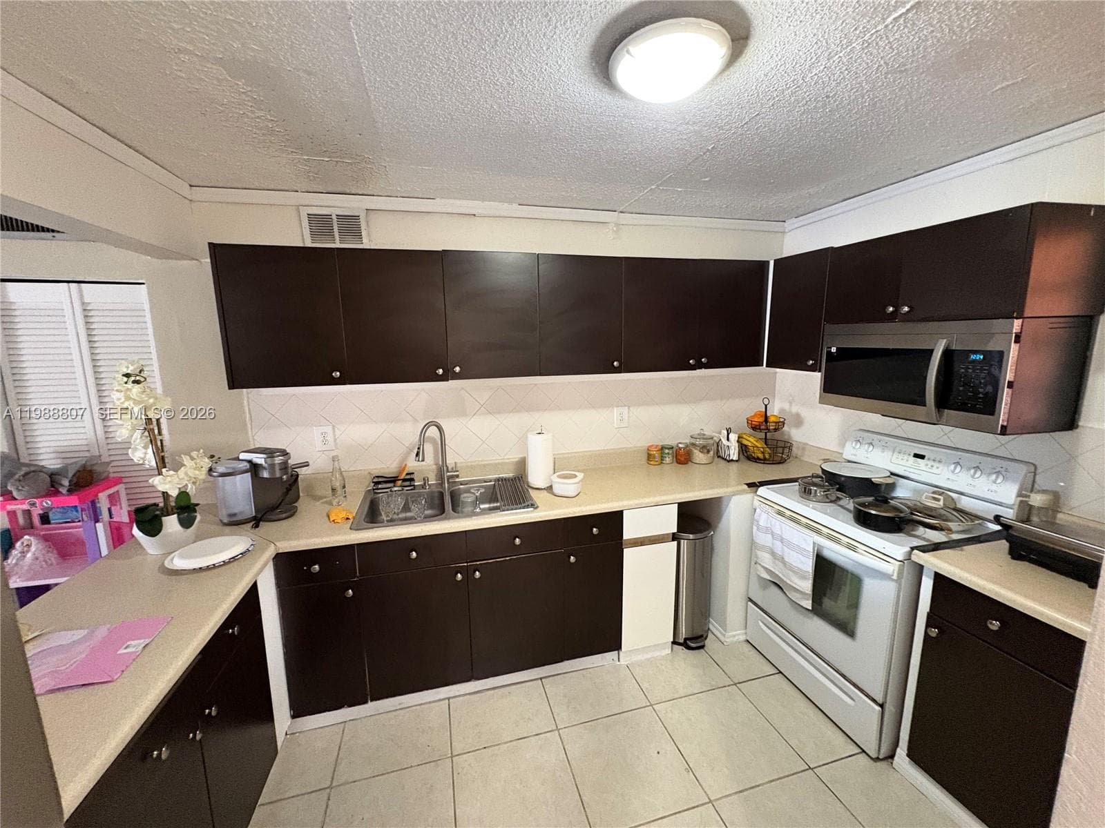 1950 W 56th St # 2309D, Hialeah FL 33012 — 5